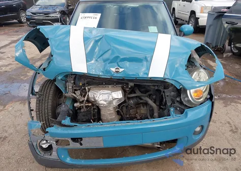 2010 Mini Cooper из США, поврежденный, VIN WMWMF3C50ATZ24461